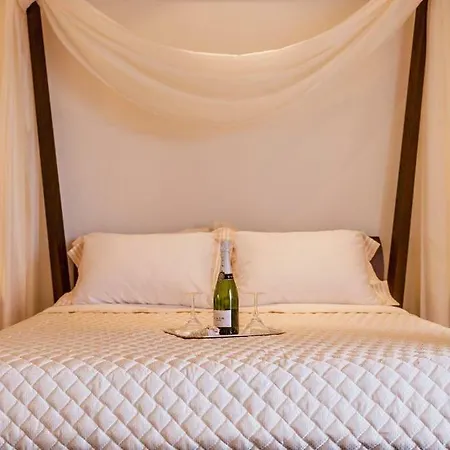 Lucia's Secret Garden Asgourou