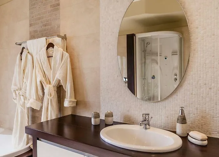 Lucia's Secret Garden Tatil Evi Asgourou