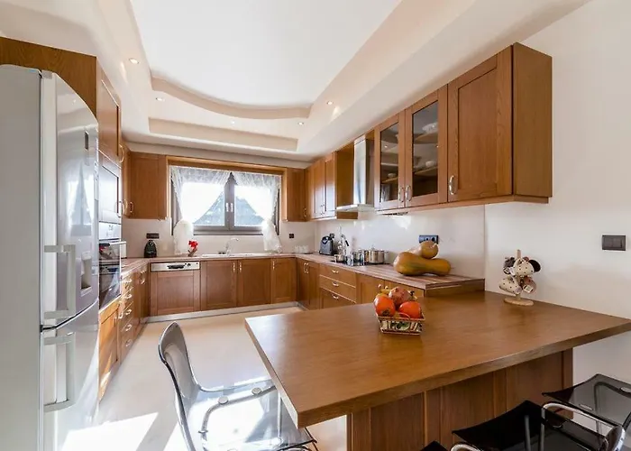 Lucia's Secret Garden Holiday home Asgourou